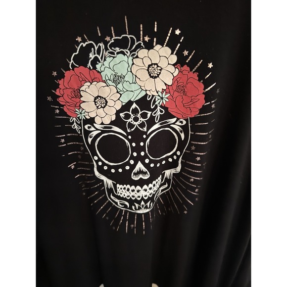 Torrid Super Soft Knits Sugar Skull Graphic Tunic Tee Size 3X Goth Grunge - Picture 4 of 5